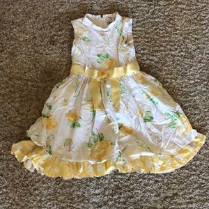 Girl’s dress